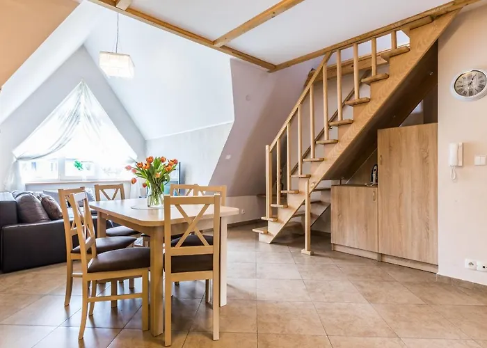 Stroma, Odkryj-zakopane Lejlighed